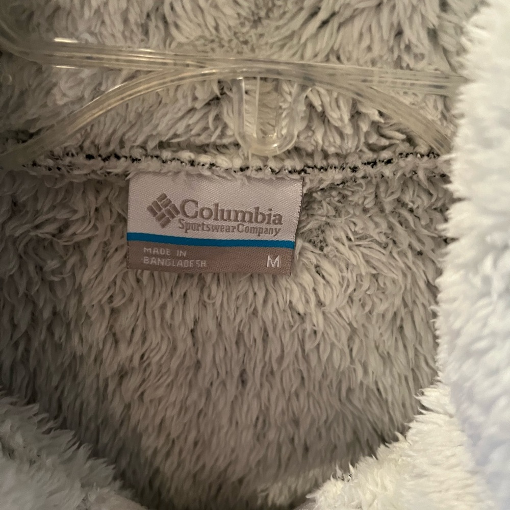 Columbia Women’s Cloudy Day Full Zip Fleece Jacket - Picture 12 of 14